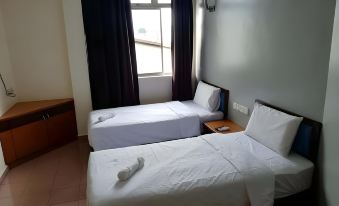Lee Hotel