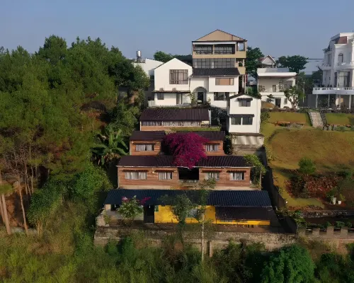 Maysa Villa Hotels in B'Lao