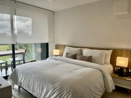 Luxurious Mountain-View Room with Own Facilities in Rionegro, Colombia Отели рядом с достопримечательностью «Mirador al Aeropuerto de Medellin MDE»