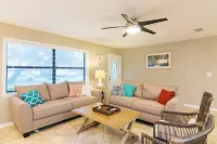 Pure Relaxation: heated pool, beach, cabana & more