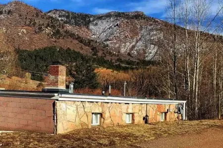 Creekside Cottage - Mountain Lovers Dream