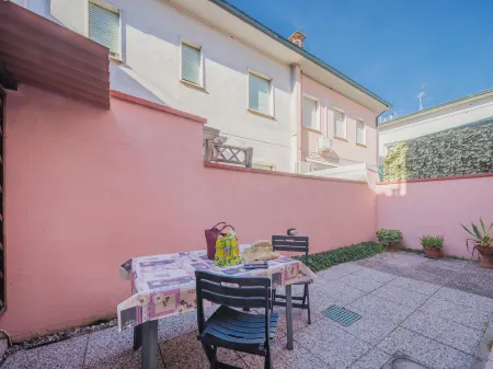 Casa Imma Отели рядом с достопримечательностью «Viale Regina Margherita»