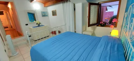 Apartment "of the violets "in the villa "Refuge of Seagulls" Отели в г. Costa Paradiso