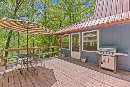 Private Lake House near Enterprise