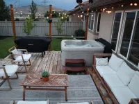 Hot tub & Arcade Full Lower Level Apartment Hotels in Eagle Mountain