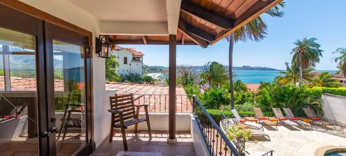 Luxury Five-Bedroom Oasis in Playa Flamingo with a Private Pool and Stylish Decor Hotels in Playa Flamingo