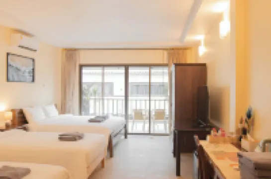 ใหม่เอี่ยม เกสต์เฮาส์ ป่าตอง