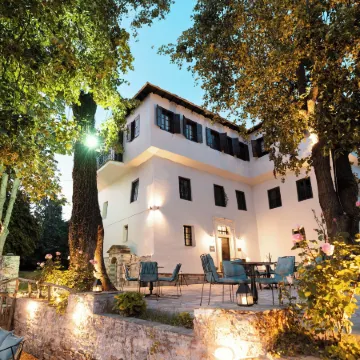 Kenta Mountain Hotel & Gastrobar