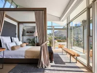 Atzaró Cape Town Hotels near Table Mountain Cableway