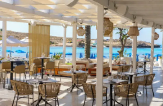 帕夫洛納帕海灘酒店