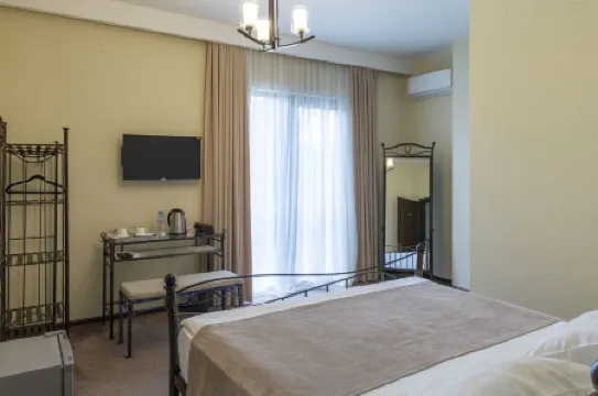 Golden Nugget Tbilisi Отели рядом с Аэропорт Шота Руставели