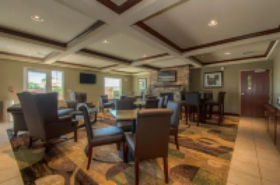 Cobblestone Inn & Suites - St Marys Hotels in Elk County
