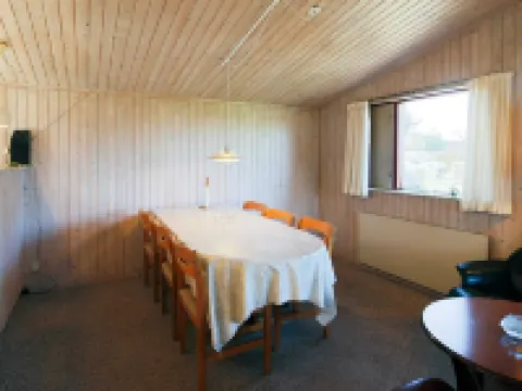 6 Person Holiday Home in Dannemare