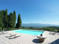 Scenic Stay Near Florence