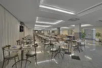 Astron Suítes São José Dos Pinhais by Nobile Hotels in São José dos Pinhais