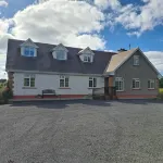 Spacious 6 Bed House 10 Minutes from Knock Airport Các khách sạn gần Knock Shrine