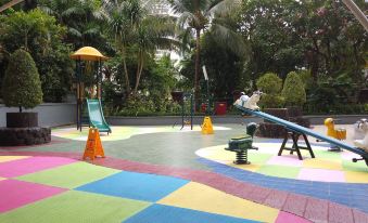 Spacious for 2Br Apartment at Sudirman Tower Condominium