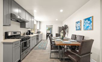 Stylish & Charming 15Min to Downtown La