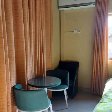 La Chambre de Pat Hotel