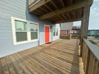 Charming brand-new 3-bedroom beach house in superb Surfside Beach