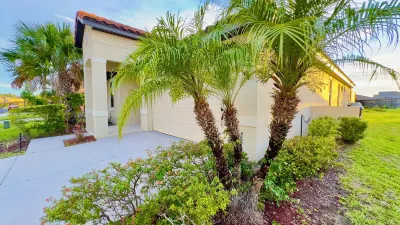 Sapphire Haven Near Disney