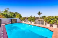 Luxe 4Br Waterfront w Htd Pool 5Min to Beach - Villas