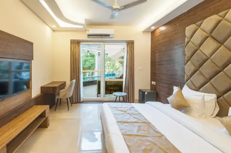 Stone Wood Hotel, Rishikesh Отели рядом с достопримечательностью «Glamping Dome By Navira home's»