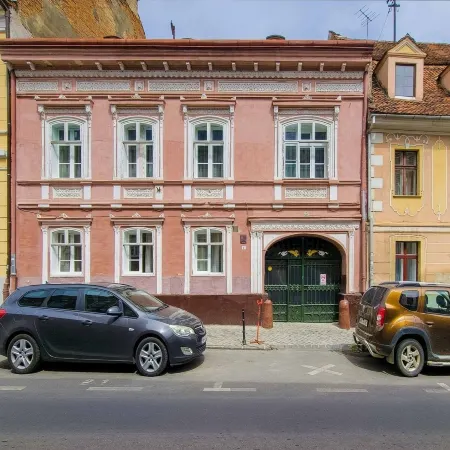ZiRa Residence - Authentic Rooms in Old Town