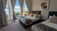 Alexandra Hotel