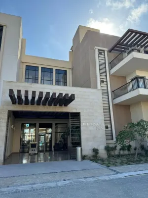 Marassi Boutique Hotel-Blanca Hotel dekat Seashell