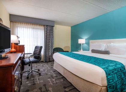 Howard Johnson by Wyndham Saugerties, NY