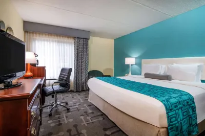 Howard Johnson by Wyndham Saugerties, NY Отели в г. Катскилл