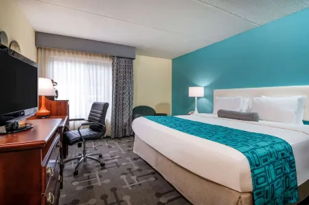 Howard Johnson by Wyndham Saugerties, NY Отели в г. Джермантаун