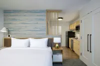 TownePlace Suites by Marriott Montreal Airport