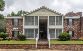 One Bedroom Apartment in Columbus Georgia by Downtown and Fort Benning