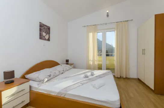 Apartments Srecko