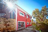 Anemelia' Villa Hotels in 