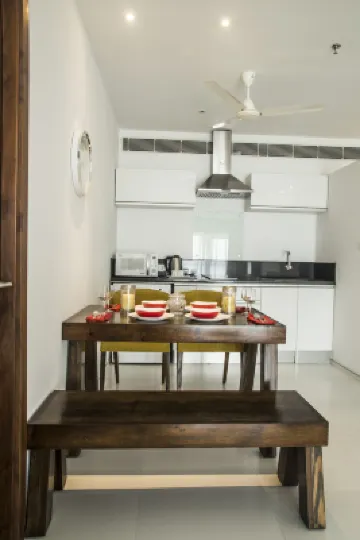 كينت باي ووتش سويتس Photos