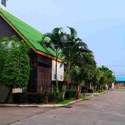 โรงแรม โกลเด้นเพลส เกสเฮ้าส์ Hotel Exterior