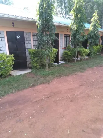 Prudence Guest House Отели в г. Бондо