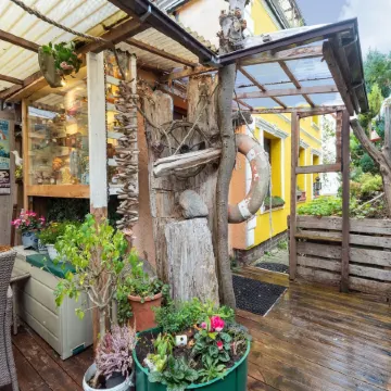 Charmante Ferienwohnung in Wismar Mit Garten