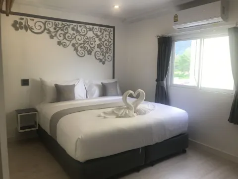 ห้องสแตนดาร์ดดับเบิล, เตียงคิงไซส์ 1 เตียง, ปลอดบุหรี่