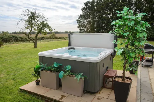 Deluxe 1 Bed Versace Hot Tub Sky TV Cinema Screen - Park Yeri