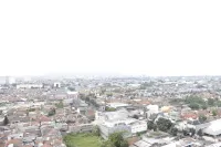 Comfy 2Br Apartment at Mekarwangi Square Cibaduyut Hotels in Dayeuhkolot