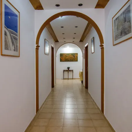 Almira Inn