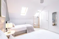 4 Bedroom 3 Bathroom Contractor Home Mcr