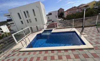 Oceanview Deluxe Penthouse Apartment with 89m2 Living Space & 90m2 Roof Terrace