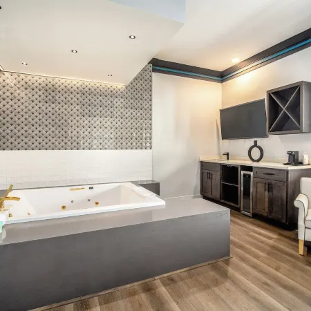 Aspire Inn Studios & Spas