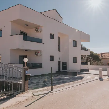 Apartments Piip-ni-More