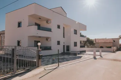 Apartments Piip-ni-More